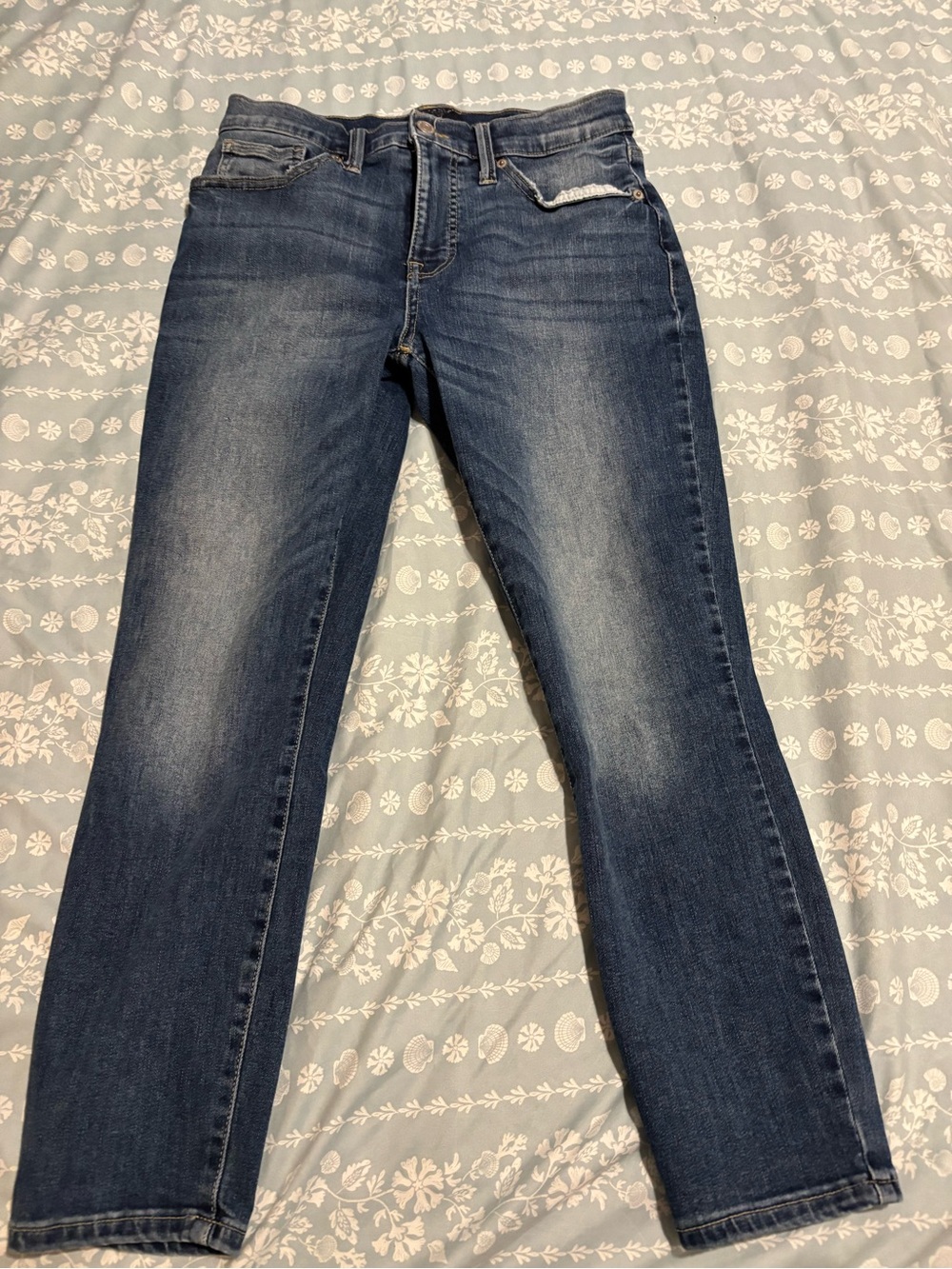 Classic Women's Dark Blue Straight Jeans